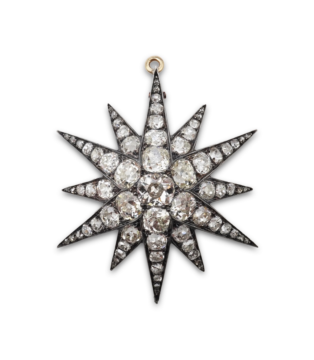 A Victorian diamond brooch/pendant, late 19th century